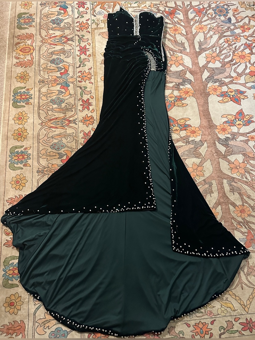 2 for 1 Vintage dresses!!